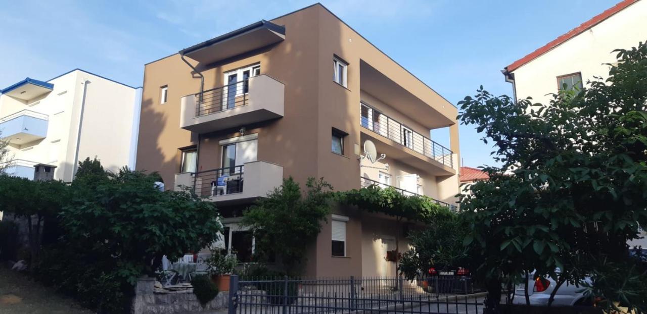 Apartmani Mille Стариград-Пакленица Екстериор снимка